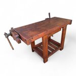 vecchio-banco-da-falegname-con-doppia-morsa