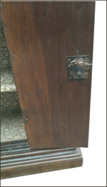 credenzina-prodotta-ad-inizio-secolo-con-legname-antico