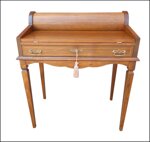 scrittoio-da-camera-con-serrandina-a-rullo-e-piano-in-pelle