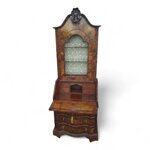 raffinato-trumeau-veneto-lastronato-a-mano-con-pregiata-radica-ferrarese-di-noce