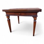 tavolo-apribile-a-libro-con-piano-intarsiato