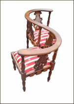 divanetto-2-posti-vis-a-vis-in-noce