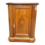 angoliera-cantonale-classico-con-intarsi