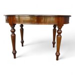 elegante-tavolo-ovale-classico-apribile-intarsiato