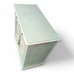 credenza-provenzale-a-due-ante-dipinta-a-mano