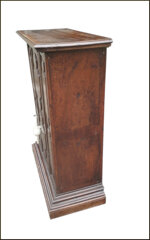 credenzina-prodotta-ad-inizio-secolo-con-legname-antico