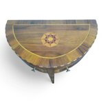 consolle-da-ingresso-demilune-con-apertura-ad-ali-di-gabbiano