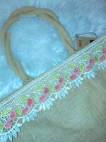 passamaneria-a-metraggio-macrame-h7-cm-naturale-con-ciliege