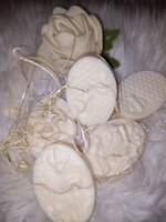 bomboniera-ovale-apette-mis-8x5-cm-in-glicerina-vegetale-naturale