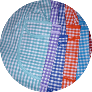 grembiule-a-quadrettini-con-tasca