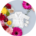 set-neonato-accappatoio-in-spugna-ciabattine-e-cappellinoasciugamanino-bianco