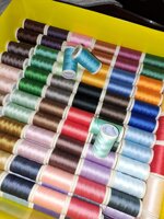 set-composto-da-118-spolette-mez-filo-per-cucire-a-macchinamano-100-mt-cadauna