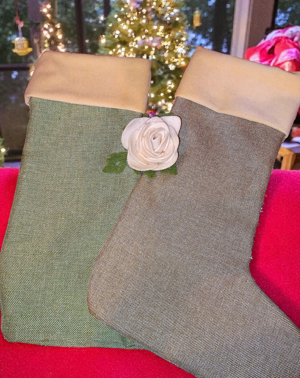 calza-di-natale-in-juta-risvolto-in-velluto-crema