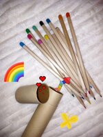 set-12-matite-colorate-con-semini-in-elegante-contenitore-personalizzabile-h20-cm