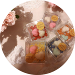 bomboniera-cuori-di-glicerina-in-scatolina-di-plexiglass-cm-6x6x3