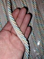 passamaneria-a-metraggio-cordone-1-cm-paglierino-rosa-e-celeste