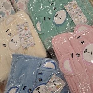 accappatoio-in-spugna-baby-rosa-celeste-panna-e-tiffany