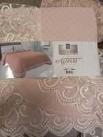 copriletto-matrimoniale-trapuntato-con-bordo-in-macrame