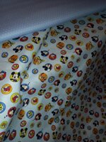 percalle-di-puro-cotone-cm150h-disegno-cartoon-fondo-celeste