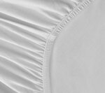 completo-letto-hotel-irge-con-angoli-in-cotone-bianco