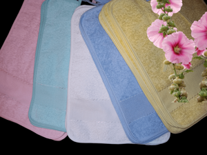 bavaglino-in-spugna-con-laccetti-cm-25x35