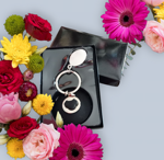 portachiavi-con-ventosa-e-medaglietta-in-scatola