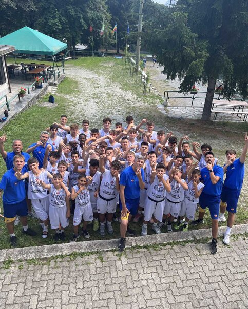 08d993b8-af10-4255-b908-a5fe56be1314