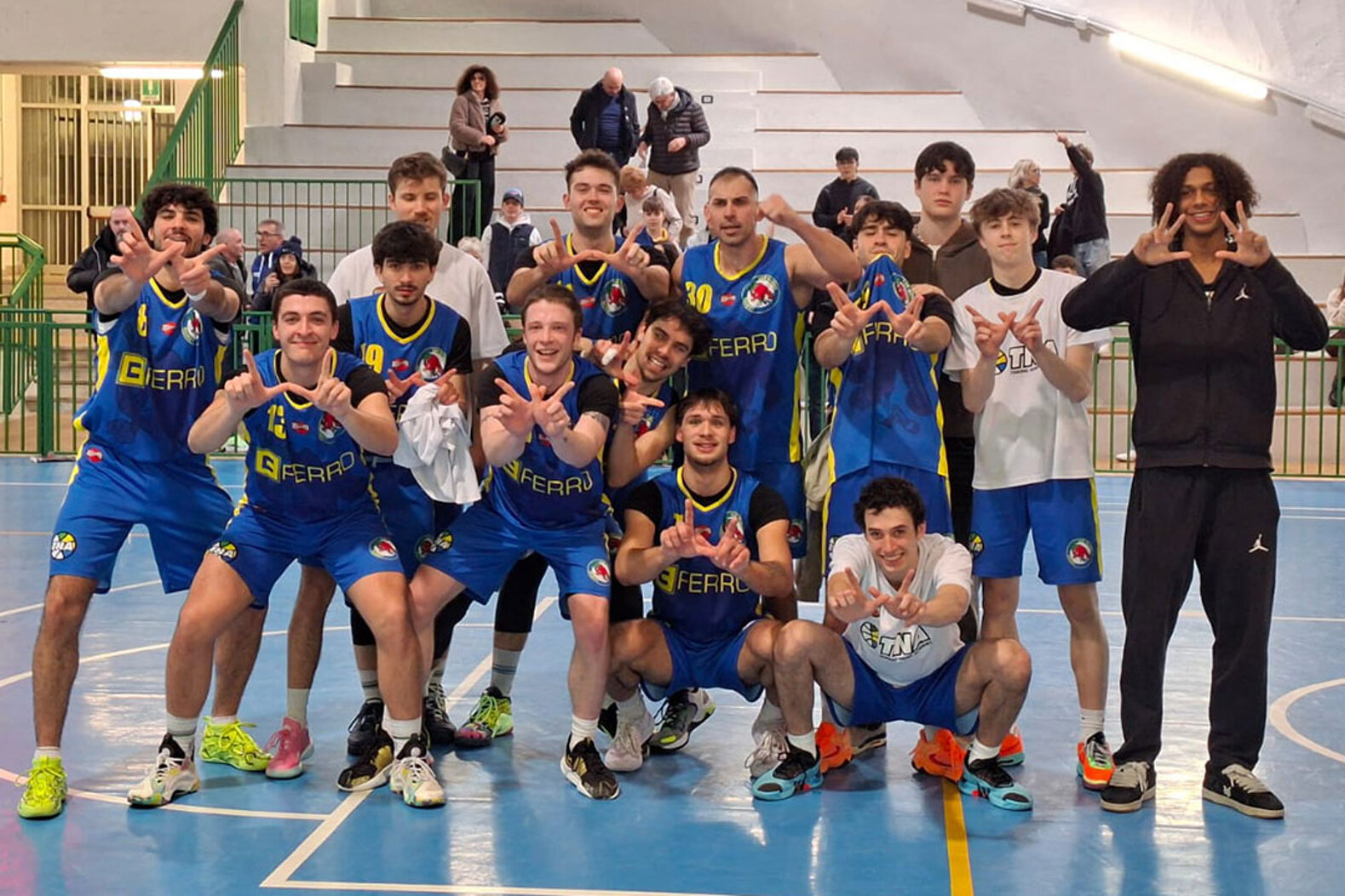 DR1: LA FERRO INGRANA LA QUINTA