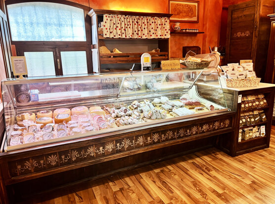 bedeba40-e402-462d-ac4e-612606298481