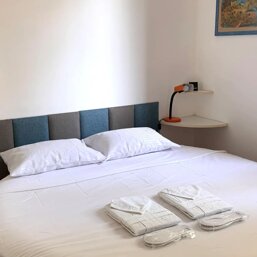 0f797984-d4cf-45e6-ac7d-4f5b12692ae0