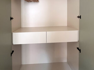 Cassetti, ripiani estraibili, sali-scendi, portapantaloni, ...