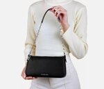 tracolla-michael-kors-mod-empire-pelle-nera