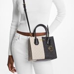 borsa-michael-kors-mercer-small-con-tracolla-logata-whiteblack