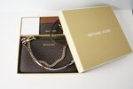 box-michael-kors-tracolla-portacarte-colore-brown