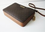 tracolla-michael-kors-jet-set-item-colore-brown