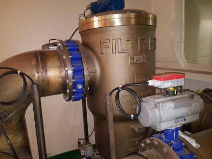 adb62a7e-4566-4fba-9bc1-e277ba71f7e1 adb62a7e-4566-4fba-9bc1-e277ba71f7e1