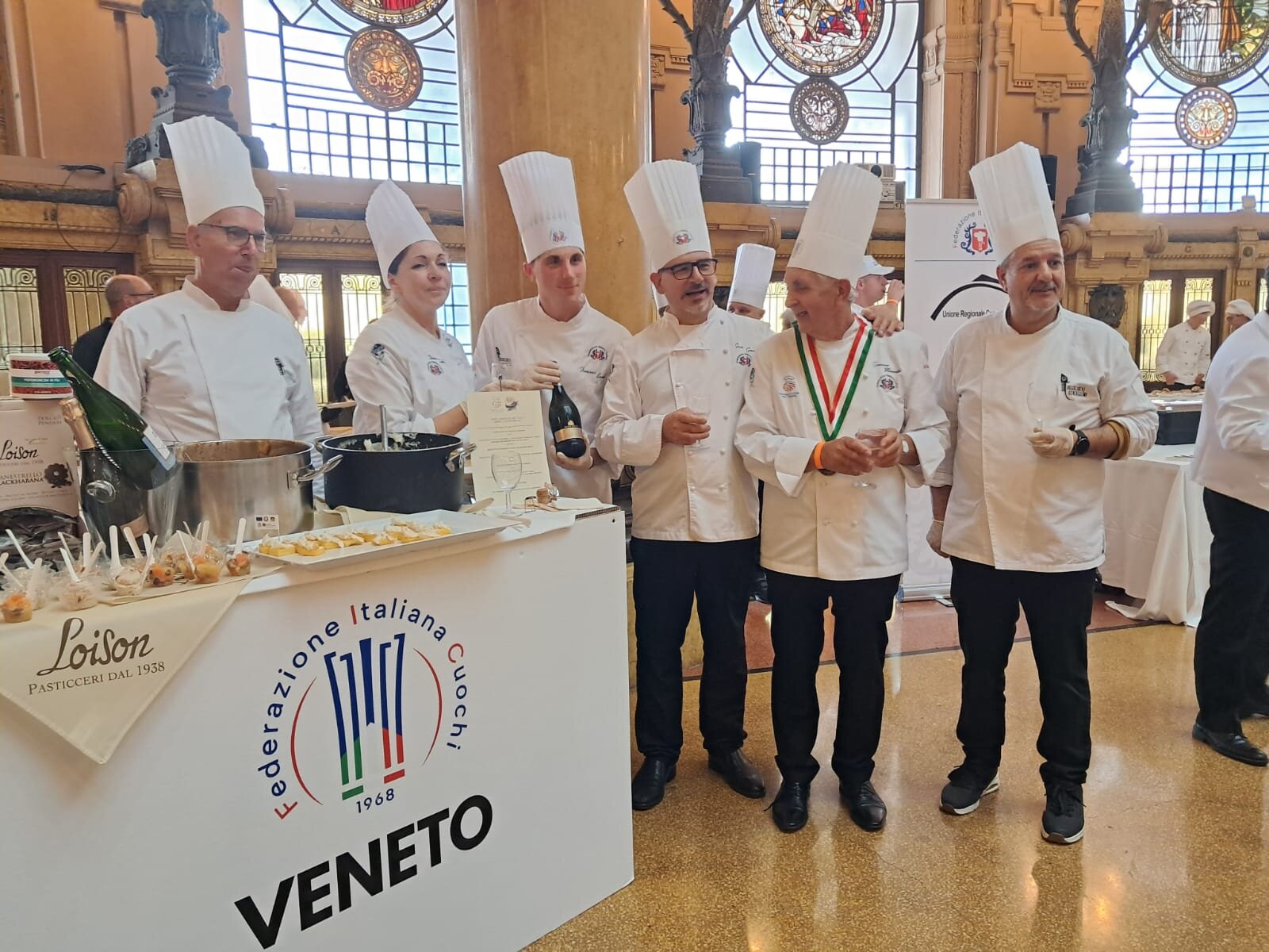 Assocuochi Serenissima al Buffet delle Regioni di Genova Assocuochi Serenissima al Buffet delle Regioni di Genova