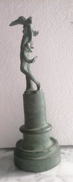 dali-salvador-el-hombre-de-newton