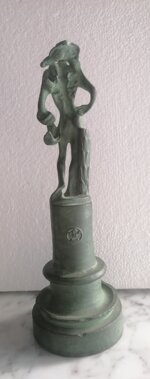 dali-salvador-el-hombre-de-newton