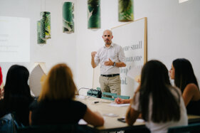 aee8c8ac-a2e0-4c9a-aa20-abd4b98d81e4