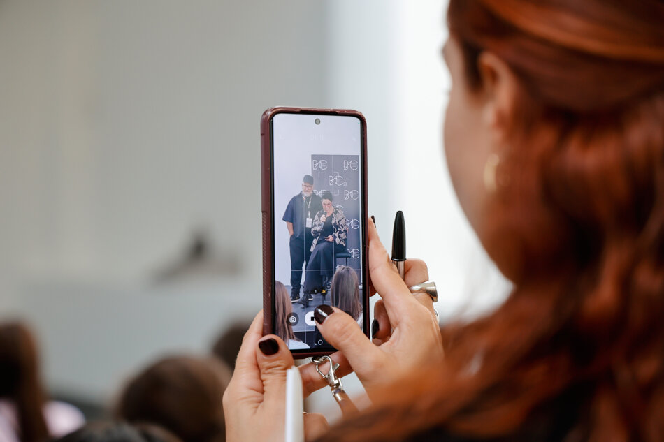 d4ef7a62-c5d4-44ca-8889-f6eb5e80b8f9