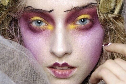 Pat McGrath: Il Makeup che Sfida le Convenzioni e Ispira Nuove Tendenze