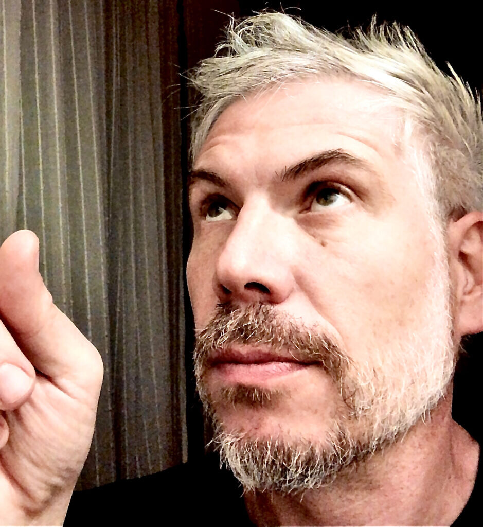 Mostri, magia e memoria: tra tecnica e passione con Leonardo Cruciano