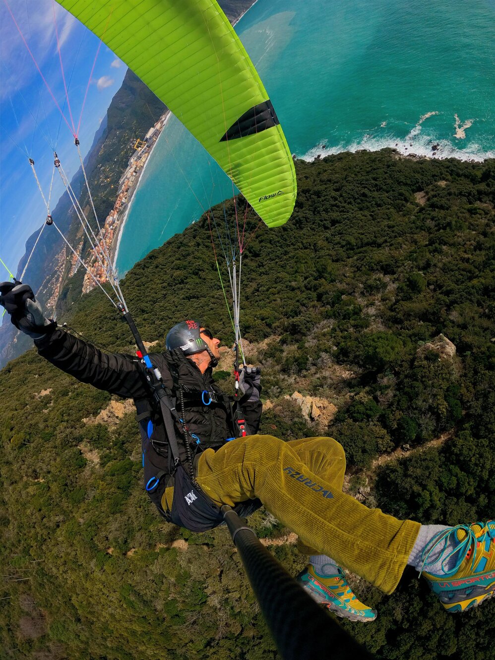 marco bini parapendio punta manara.jpeg