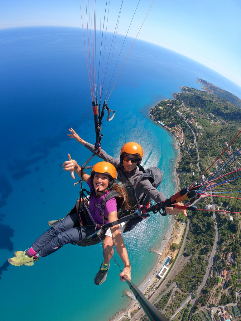 parapendio liguria volo tandem paragliding.jpeg