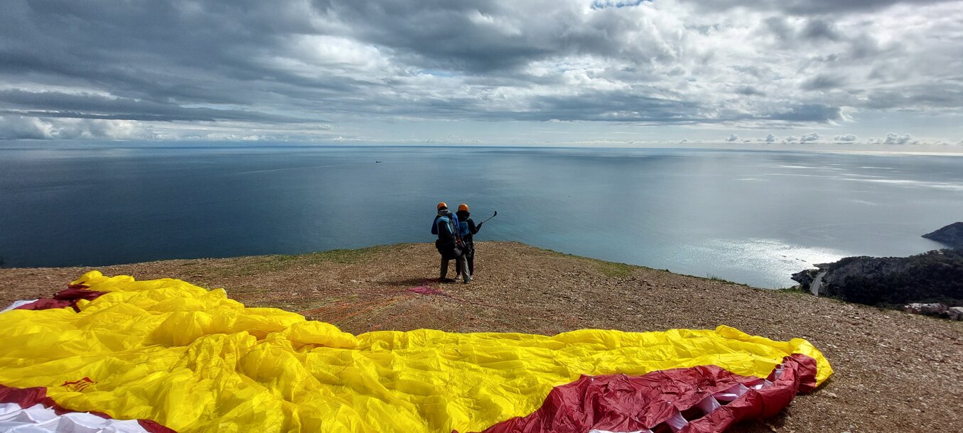 parapendio paragliding liguria marco bini.jpeg