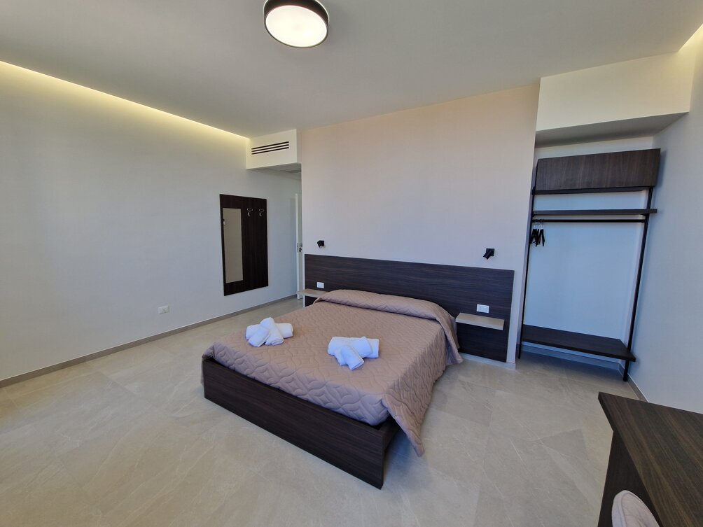 bf4853a0-dac9-4b18-b7e2-c84eb1614305