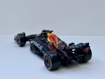 143-burago-oracle-red-bull-racing-rb18-max-verstappen-2022