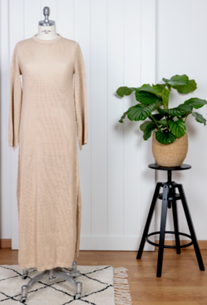 venere-abito-lungo-traforato-donna