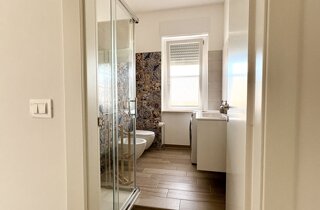 img_1282%202.jpeg img_1282%202.jpeg